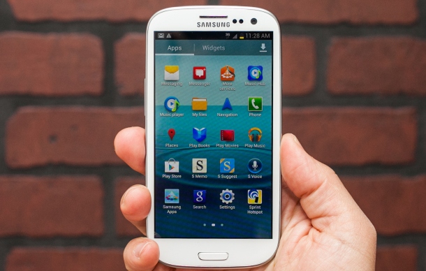 Samsung: Ετοιμάζει διόρθωση για συσκευές Galaxy S III που ξαφνικά δεν ανοίγουν
