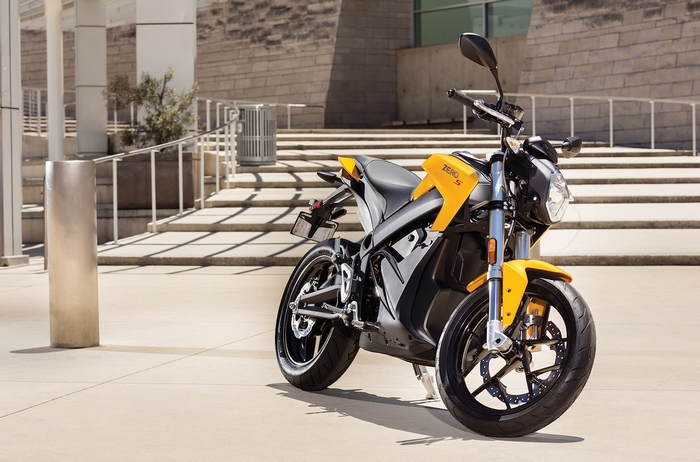 Οι νέες ηλεκτρικές μοτοσυκλέτες της Zero Motorcycles έχουν εμβέλεια πάνω από 300 χιλιόμετρα