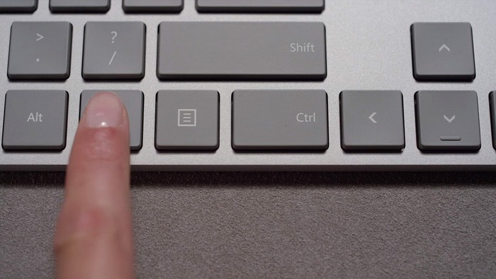 Η Microsoft αποκάλυψε τα Modern Keyboard και Mouse με το πρώτο να ενσωματώνει fingerprint reader