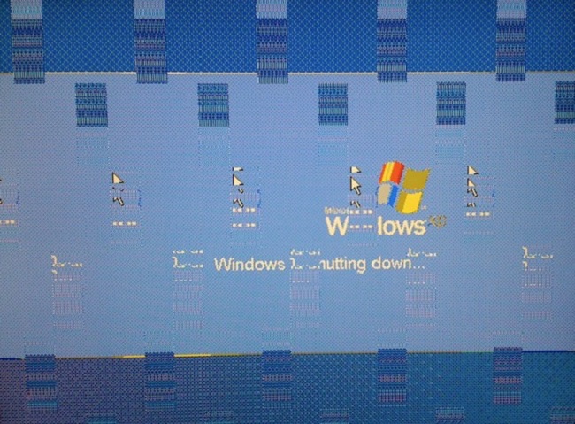 Τα Windows XP επισήμως νεκρά. Μαζί και το Office 2003 (και ο IE6)