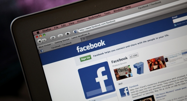 Χρήστες με αυτοκτονικές τάσεις εντοπίζει η τεχνητή νοημοσύνη του Facebook