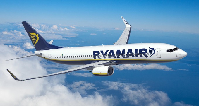 Η Ryanair εξοπλίζεται με iPads και συνεργάζεται με τη Vodafone
