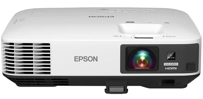 Οι νέοι projectors Epson Home Cinema 1040 και 1440 ανεβαίνουν έως και στα 4400 lumens