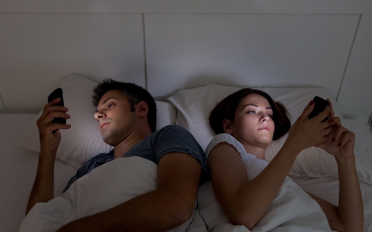 Τα κινητά χρειάζονται ένα «bedtime mode» προκειμένου να βελτιωθεί η ποιότητα του ύπνου μας