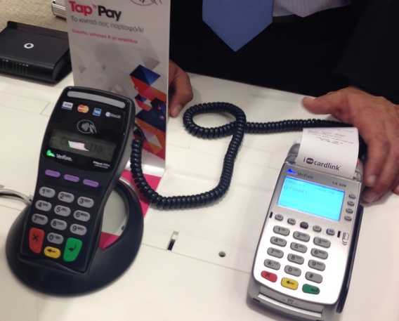 Ανέπαφες πληρωμές μέσω NFC σχεδιάζουν η Vodafone και η Alpha Bank