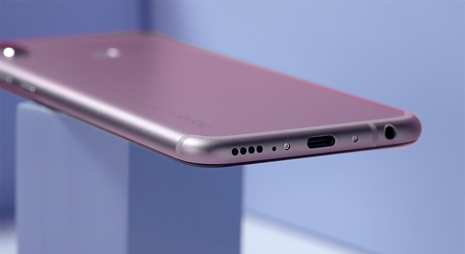 Honor Play, ένας σκληρός αντίπαλος για το Mi Mix 2