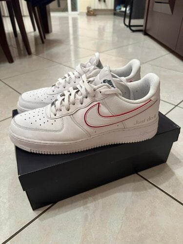 Nike Air Force 1 Low & Nike Air Force 1 Low (By You Custom)