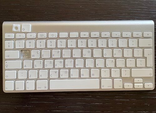 Apple keyboard με πρόβλημα (πληκτρο)