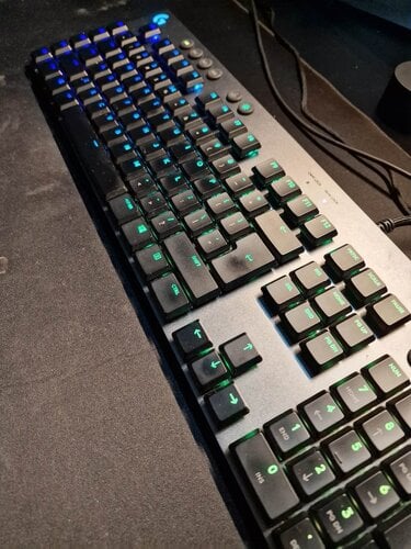 Logitech G815 Lightsync (tactile, brown switches)