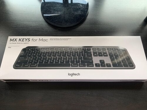 Logitech (mx keys , z906)