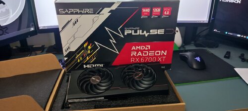 Sapphire PULSE Radeon RX 6700 XT