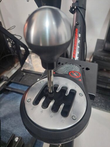 Thrustmaster Th8a shifter