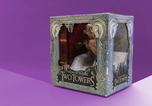THE LORD OF THE RINGS THE TWO TOWERS EXTENDED DVD EDITION (GOLLUM STATUE)