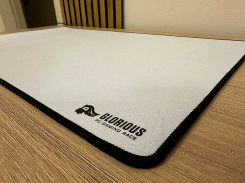Πωλείται Glorious Gaming Mouse Pad XL 610mm Λευκό. Εντελώς αχρησιμοποίητο