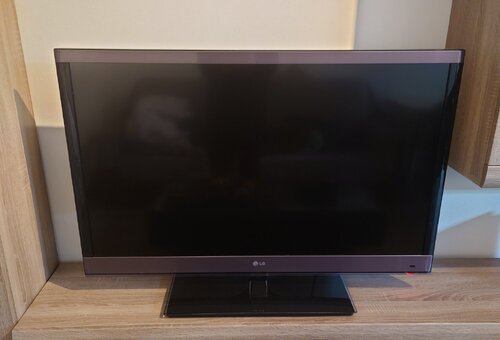 LG 42LW570S TV  (42") Full HD Black