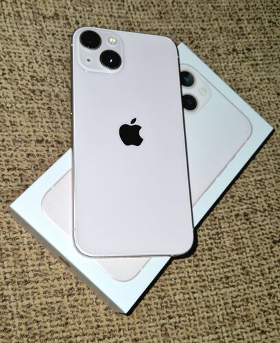 Apple iPhone 13 (Ροζ/128 GB) 350€
