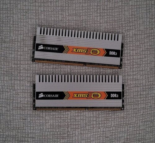 Μνήμες RAM DDR3 2x2GB Corsair