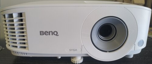 Projector Benq MS550 (DLP/800x600/3600ANSI Lumens)