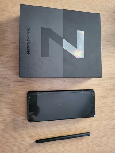 Samsung Galaxy Z Fold3 5G (Μαύρο/256 GB) και μαζί και το spen
