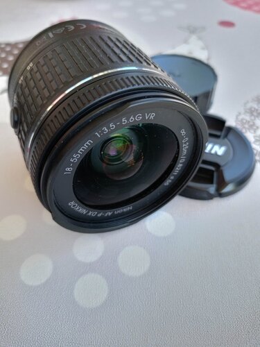Nikon af-p 18-55 f/3.5-5.6 G VR