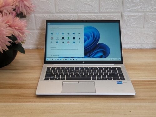 HP EliteBook 840 G8 14" FHD (i5-1145G7/16GB/256GB SSD/W10 Pro) (GR Keyboard)
