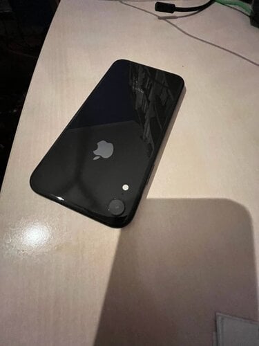 Apple iPhone XR (Μαύρο/64 GB) με 3 θήκες spigen