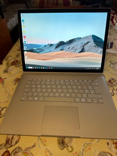 Surface Book 3 15” i7/16GB