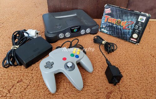 Nintendo N64 console + Turok 2