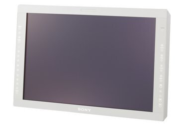 Περισσότερες πληροφορίες για "Sony LMD-2451MD (24"/Full HD)"