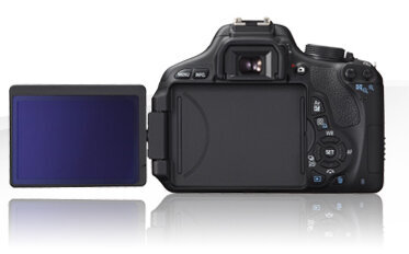 Περισσότερες πληροφορίες για "Canon EOS 600D + EF-S 18-55mm"