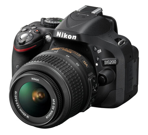 Περισσότερες πληροφορίες για "Nikon D5200 + AFS DX18-55G"