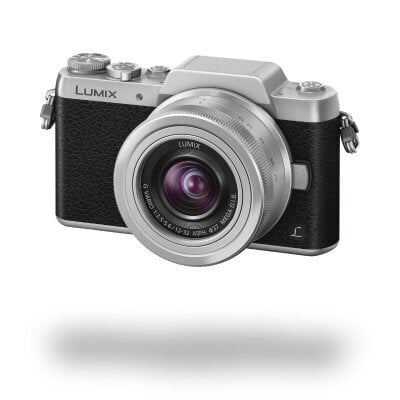 Περισσότερες πληροφορίες για "Panasonic Lumix DMC-GF7K + G Vario Lens"