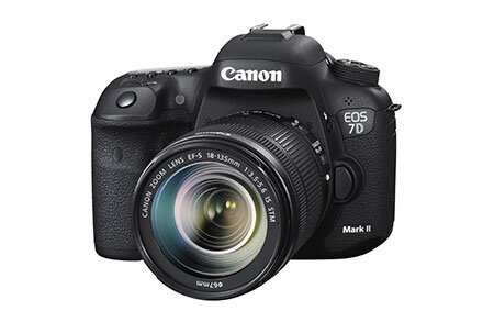 Περισσότερες πληροφορίες για "Canon EOS 7D Mark II + 18-135mm IS STM"