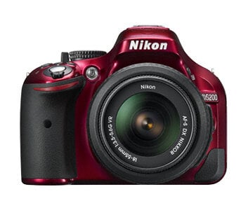 Περισσότερες πληροφορίες για "Nikon D5200 + 18-55 VR II"
