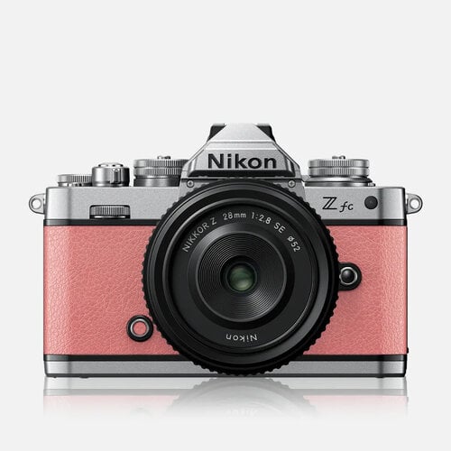 Περισσότερες πληροφορίες για "Nikon Z FC + NIKKOR 28 F/2.8 (SE)"
