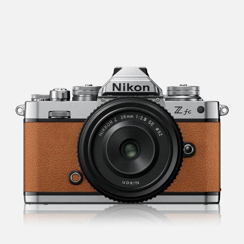 Περισσότερες πληροφορίες για "Nikon Z fc Amber Brown + NIKKOR 28 f/2.8 (SE)"
