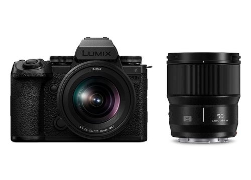 Περισσότερες πληροφορίες για "Panasonic Lumix S5IIX + S 20-60MM F3.5-5.6 50mm F1.8"