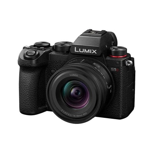 Περισσότερες πληροφορίες για "Panasonic Lumix S5 + S 18-40mm / F4.5-6.3 Zoom"