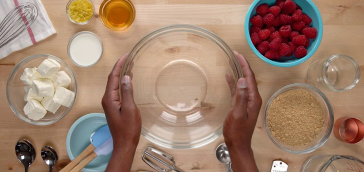 Ο ψηφιακός βοηθός στο Google Home γνωρίζει 5 εκατομμύρια συνταγές για να σας βοηθήσει να μαγειρέψετε