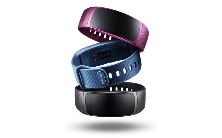 Νέα προσπάθεια στα wristbands από τη Samsung με το Gear Fit 2