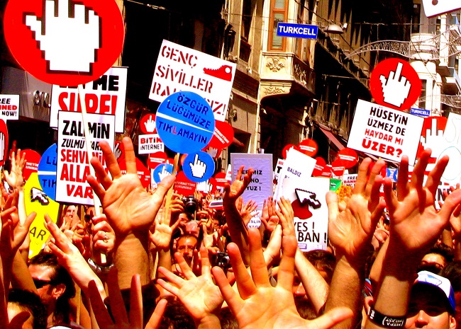 Ο Ταγίπ Ερντογάν "μπλόκαρε" και το YouTube στη Τουρκία, μετά το Twitter