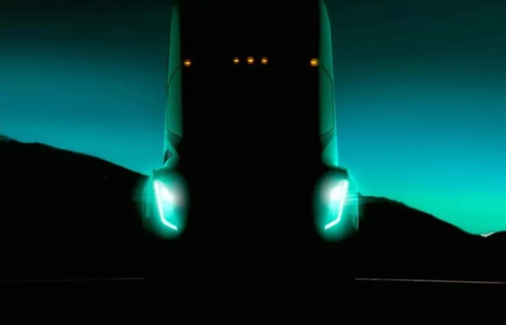 Πληροφορίες για αυτονομία 320-480 χλμ. του ηλεκτρικού φορτηγού της Tesla