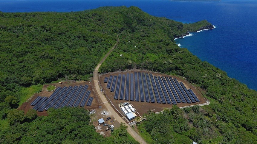 Πρόταση της Tesla για την αποκατάσταση της ηλεκτροδότησης του Πουέρτο Ρίκο με φωτοβολταϊκά και μπαταρίες