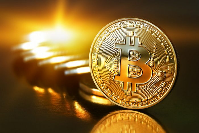 Ξεπέρασε τα 2.500 δολάρια η αξία του Bitcoin