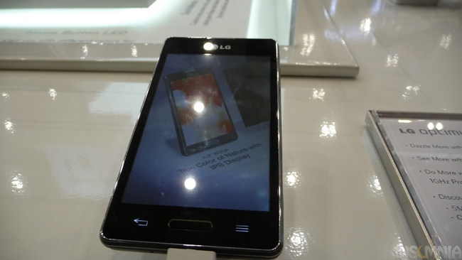 Πρώτη επαφή με το LG Optimus L5 II