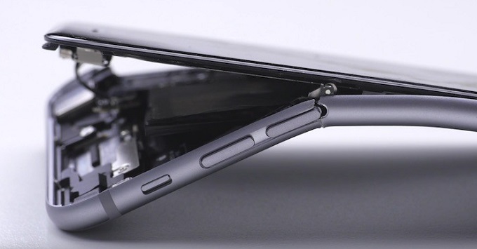 Η Apple ενισχύει την κατασκευή των "iPhone 6s" και "iPhone 6s Plus" για να αντιμετωπίσει το "bendgate"
