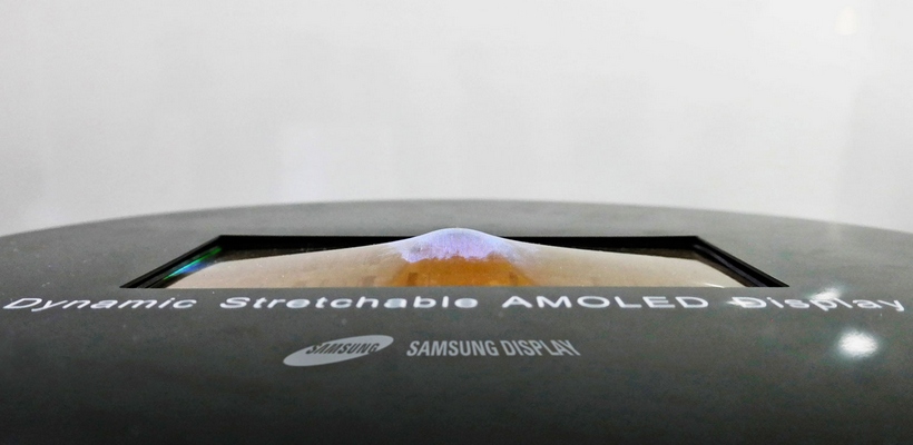 H Samsung δημοσιεύει video για την “stretchable” AMOLED οθόνη της