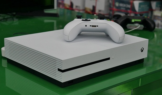 Το Xbox One ξεπέρασε σε πωλήσεις το PlayStation 4 και το Σεπτέμβριο στις ΗΠΑ