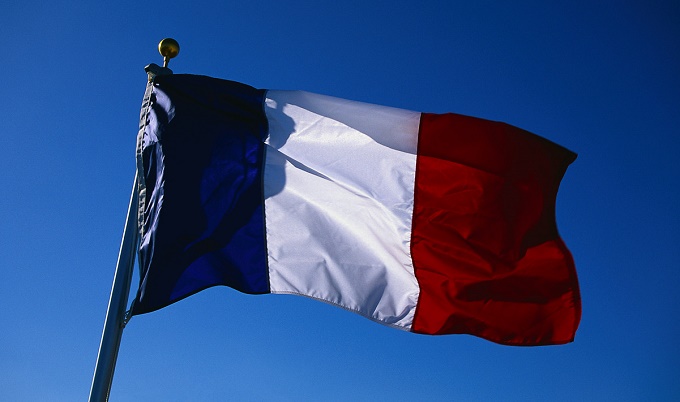 Αμφιλεγόμενος ο νόμος παρακολούθησης της Γαλλίας, που στοχεύει στην αντιμετώπιση της τρομοκρατίας