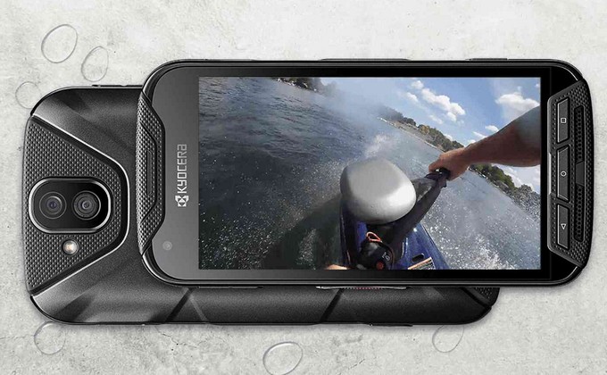 Kyocera DuraForce Pro με ενσωματωμένη κάμερα «δράσης» τύπου GoPro